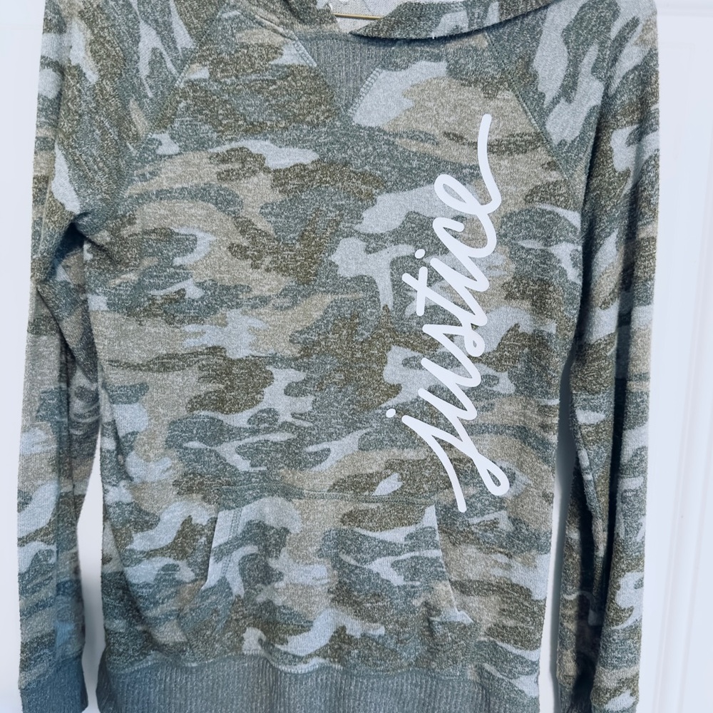 Justice Camouflage Hoodie Sweater - Green and Gray Girls V Size 10